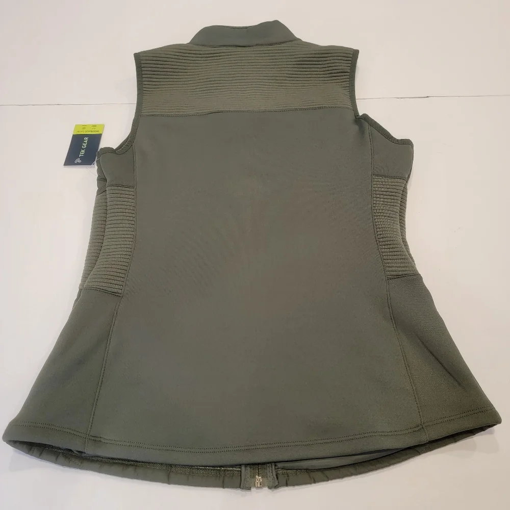 Tek Gear Workout Gear Quilted Vest Green Size Small NWT!